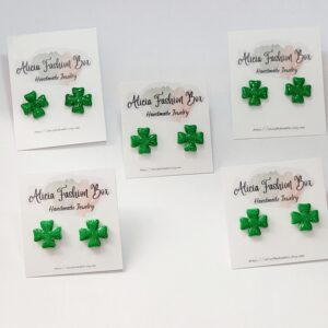 mini clover leaf stud